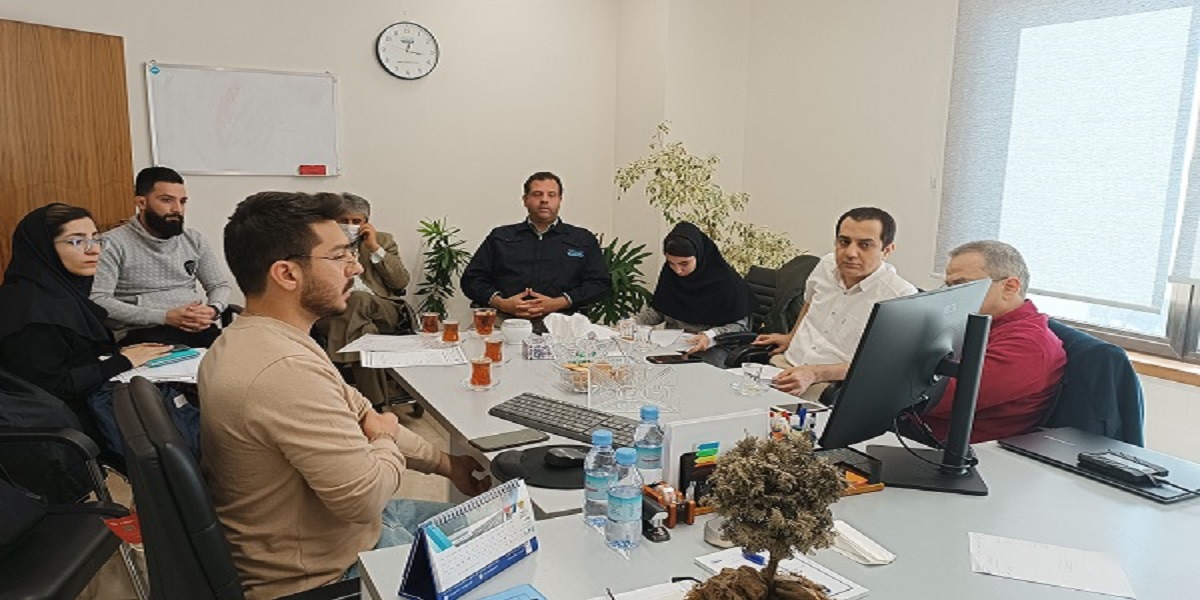 برگزاری جلسه گزارش پیشرفت پروژه‌های هفتصد دانشکده مهندسی صنایع و سیستم ها در شرکت سینا دارو