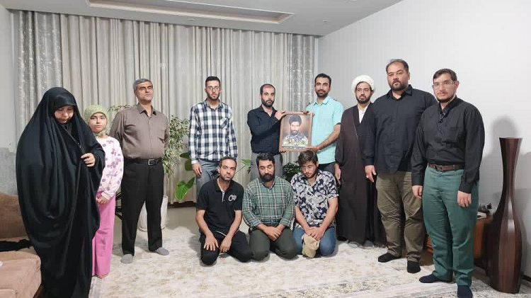 دیدار جمعی از دانشجویان بسیج دانشجویی دانشگاه با خانواده شهید مدافع حرم 