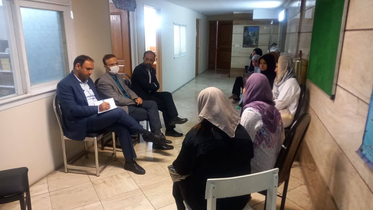  بازدید مسئولین معاونت دانشجویی، فرهنگی و اجتماعی دانشگاه از خوابگاه‌ دخترانه شهید مومن 